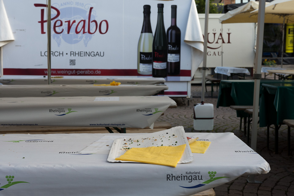weinfest wiesbaden essennsreste